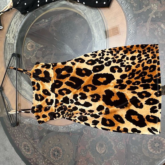 EUC Leopard Print Form Fitting Mini Dress - Picture 5 of 6